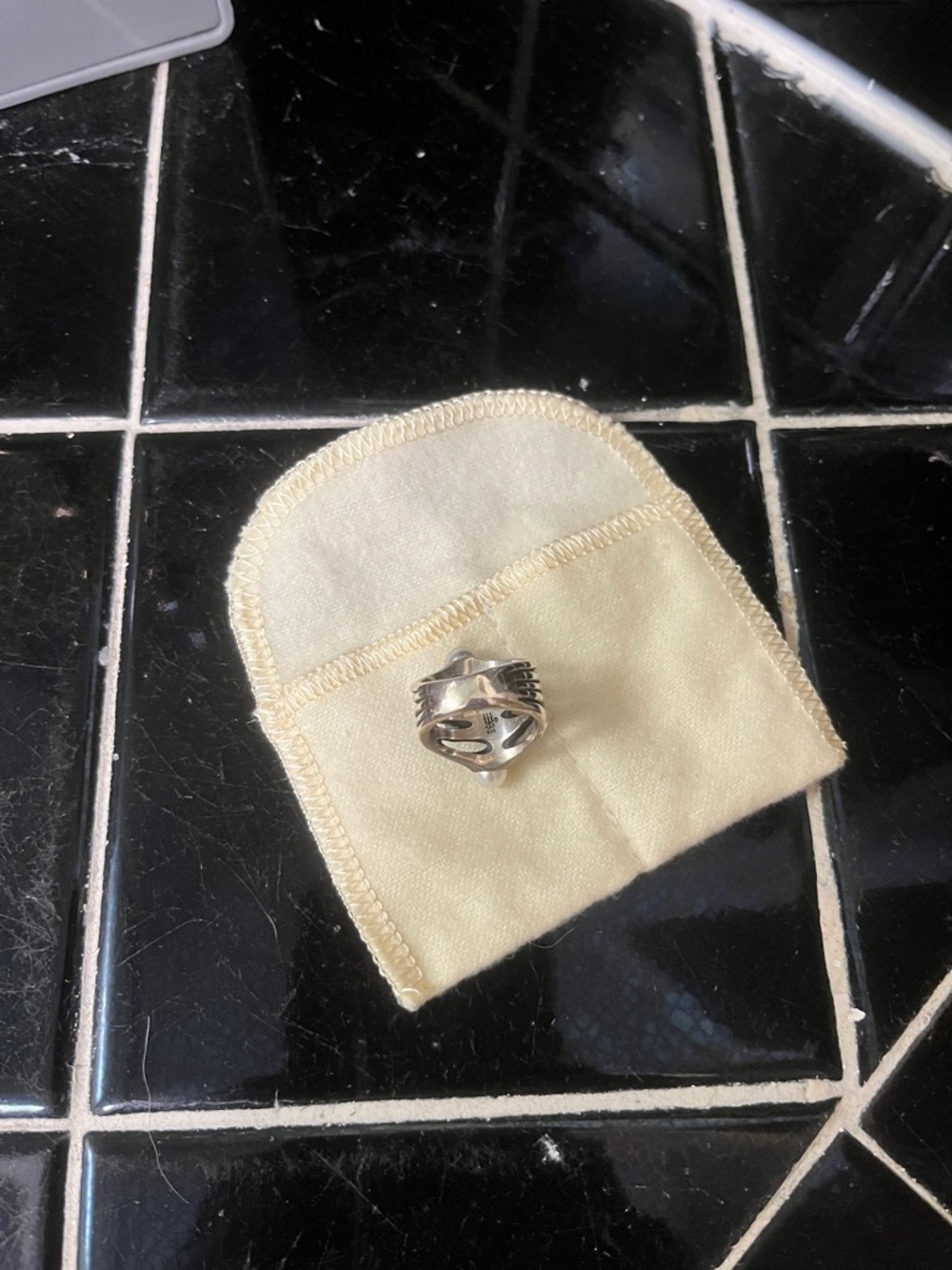 James Avery Silver Multi-Pearl Cluster Ring - Cream and Gray Pearls - Picture 3 of 5